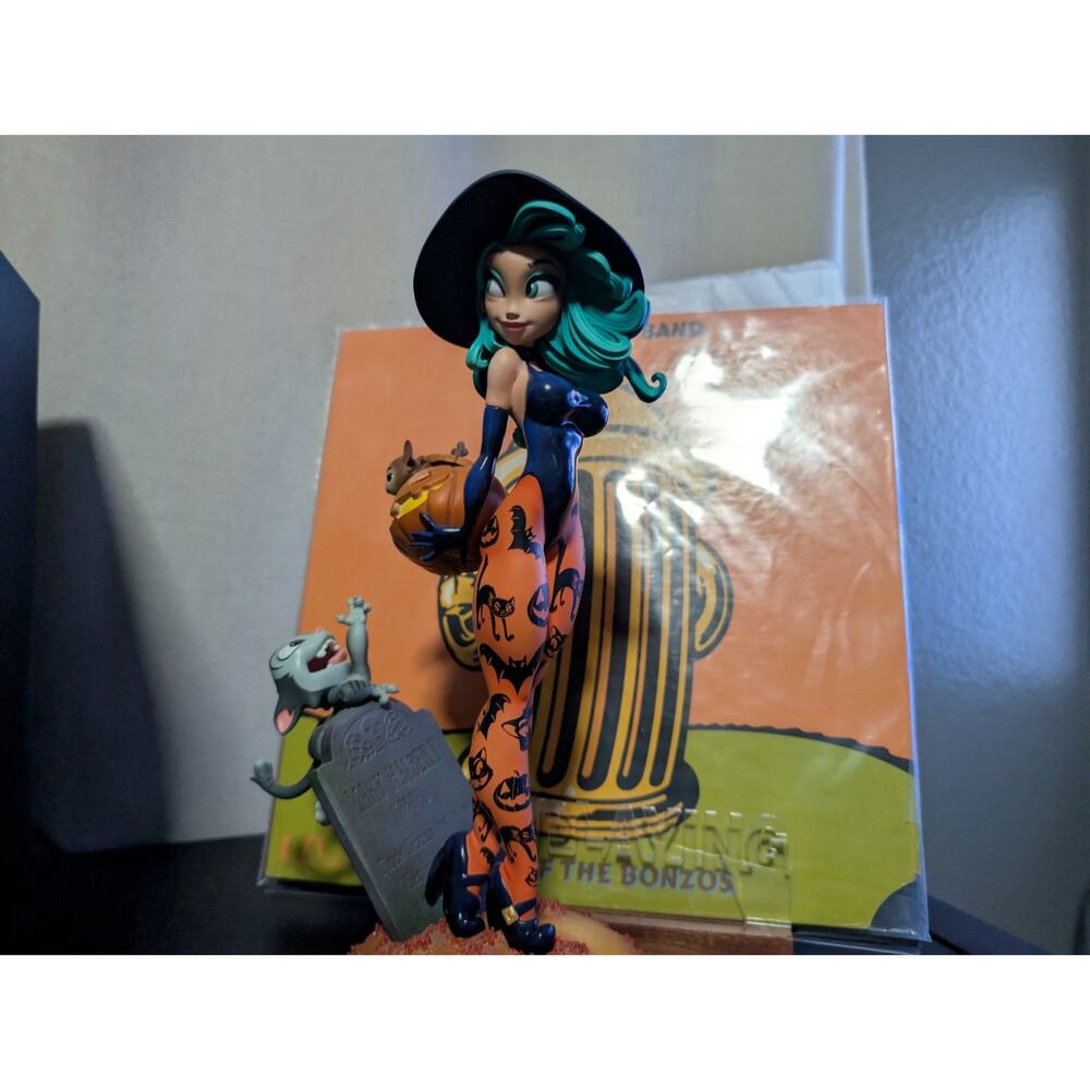 The PUMPKIN WITCH Happy HallowQueens Sideshow Collectibles Statue 1625/2500